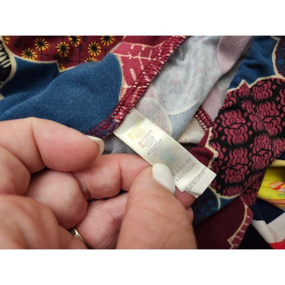 Lot 2 Tall & Curvy LuLaRoe TC Leggings Moroccan Print Zig Zag Fun Bright - Picture 4 of 6